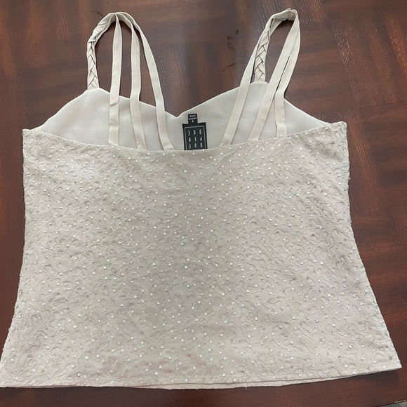 Due Per Due cream embellished silk tank Top with straps. Size 6 - Picture 2 of 5